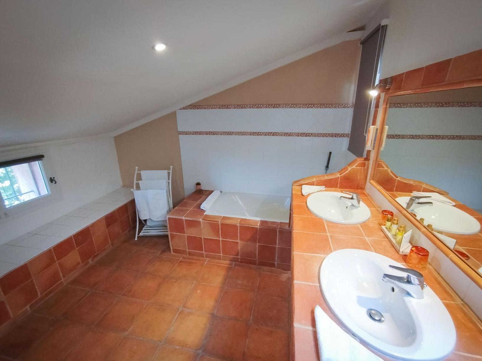Le Mas De Gleyzes B&B de Charme